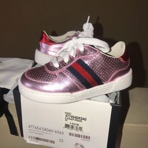 AUTHENTIC kids GUCCI sneakers size 6c US